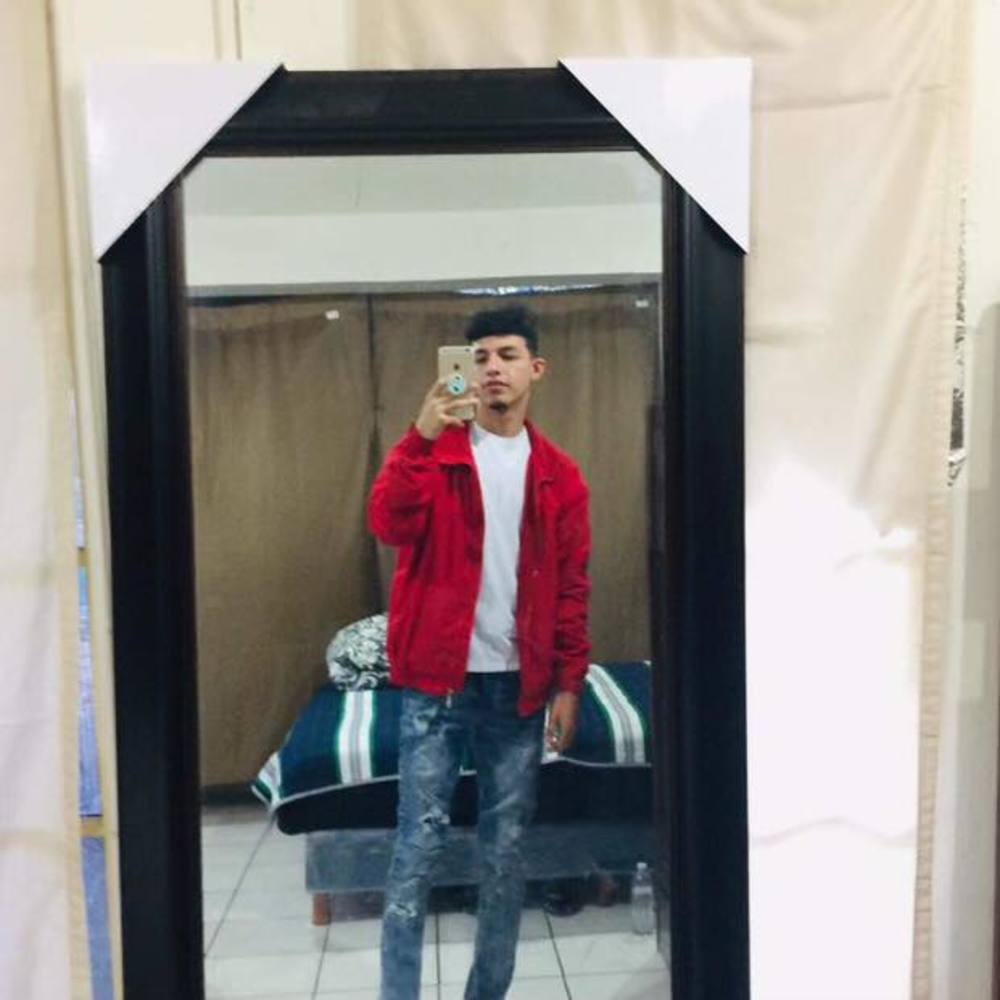 Meet your Posher, Jareth